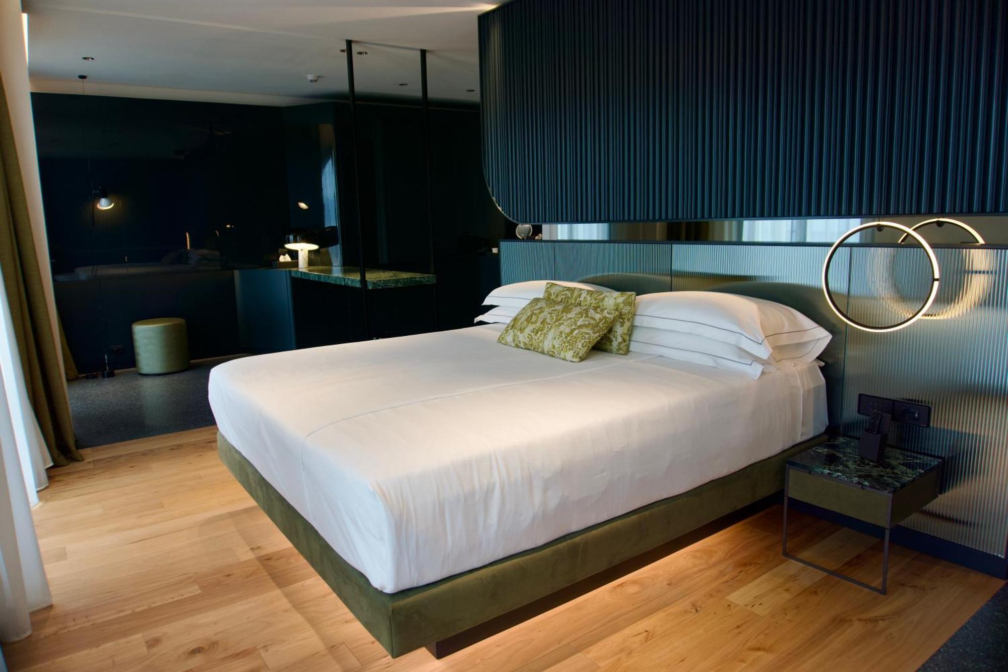 Hotel Ristorante Al Caminetto Worldhotels Crafted Adults Only Torri Del Benaco Exterior foto